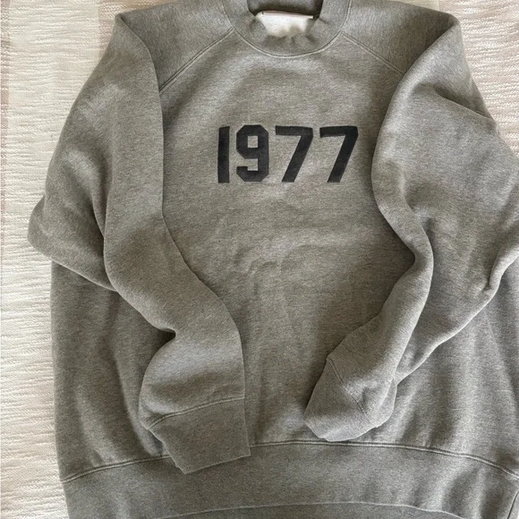 Essentials Fear of God 1977 Sweater, sz. L - Picture 1 of 4
